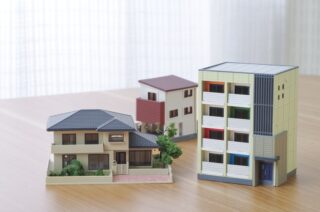 家・マンションの模型